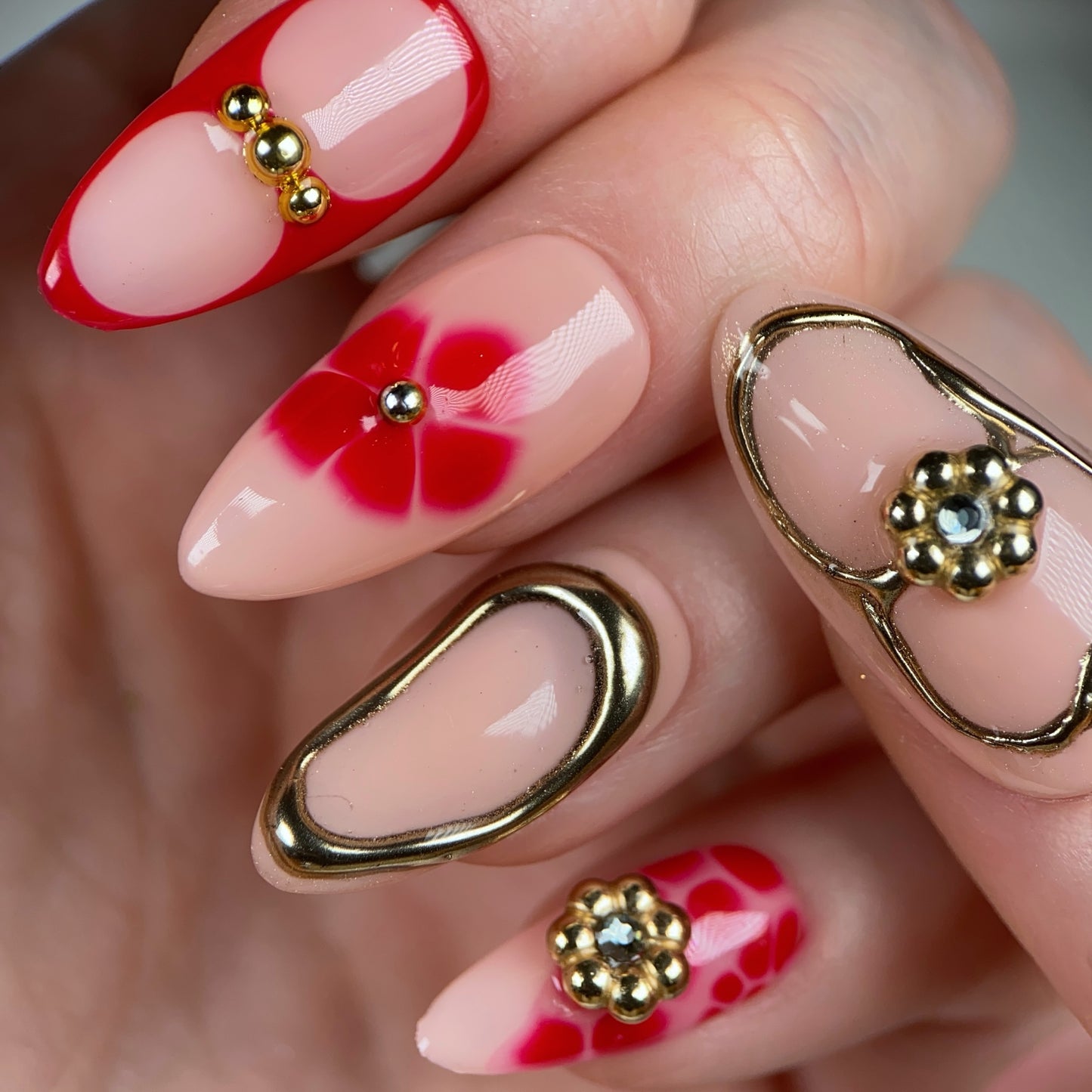 Press-on nails « BLOOMING FLOWERS » (couleur au choix)