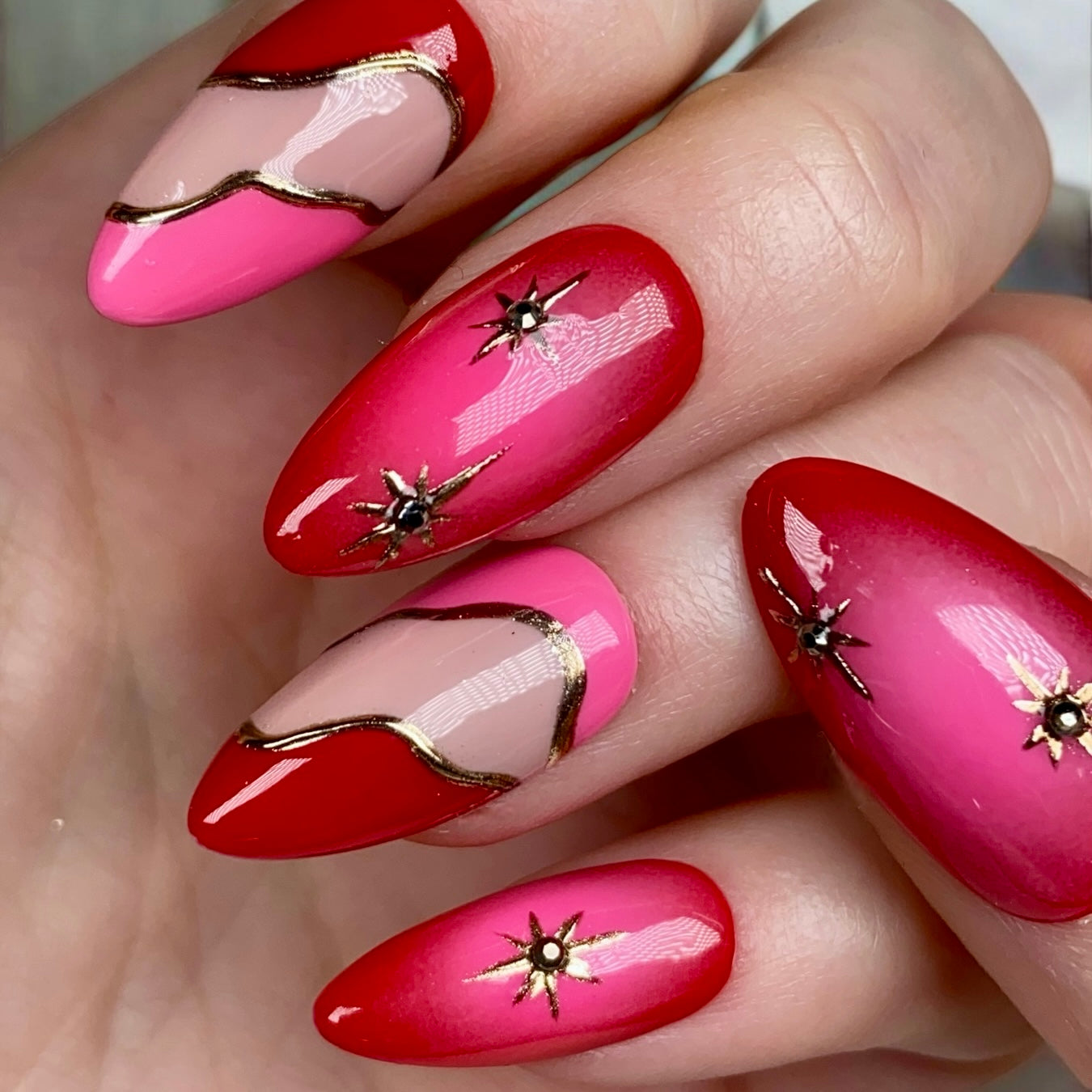 Press-on nails « FIRST LOVE »