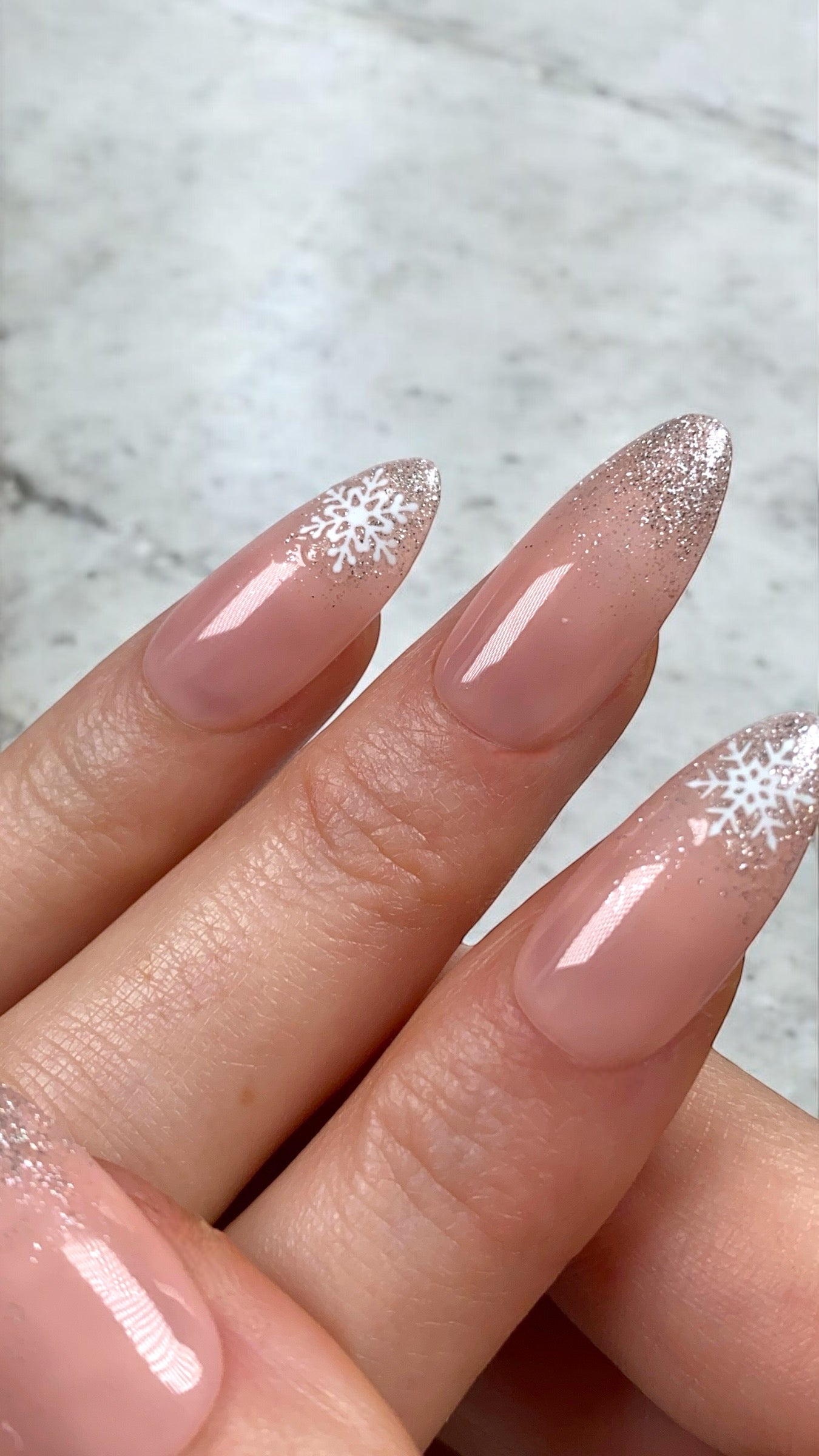 Press-on nails « CUTE FLAKE »