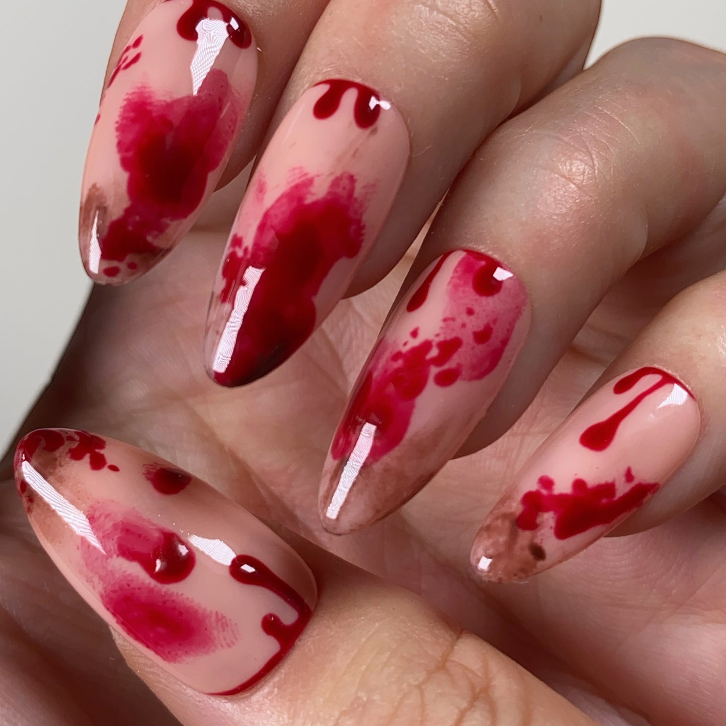 Press-on nails « BLOODY GORE »