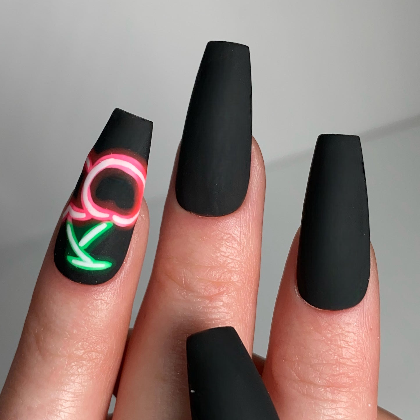 Press-on nails « NEON CHERRY »