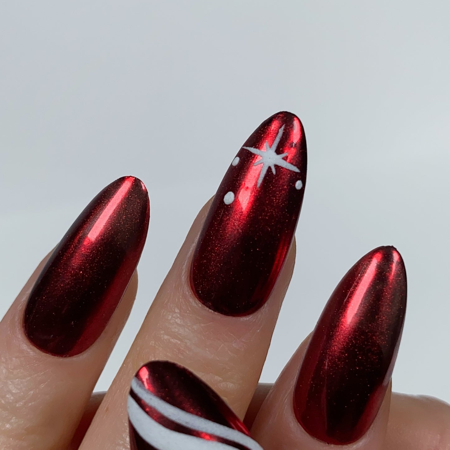 Press-on nails « SNOWY RUBY » (couleur au choix)