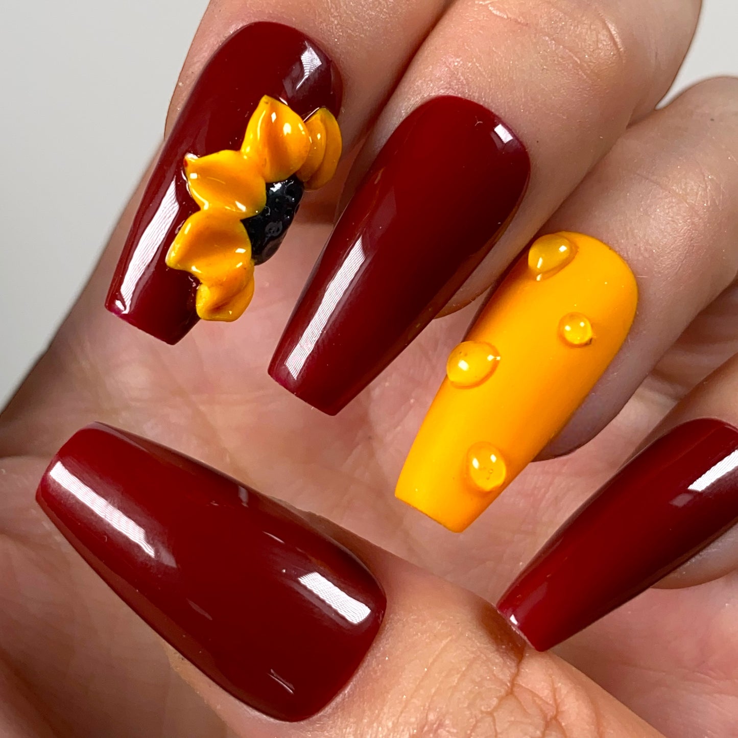 Press-on nails « WILD SUNFLOWER »