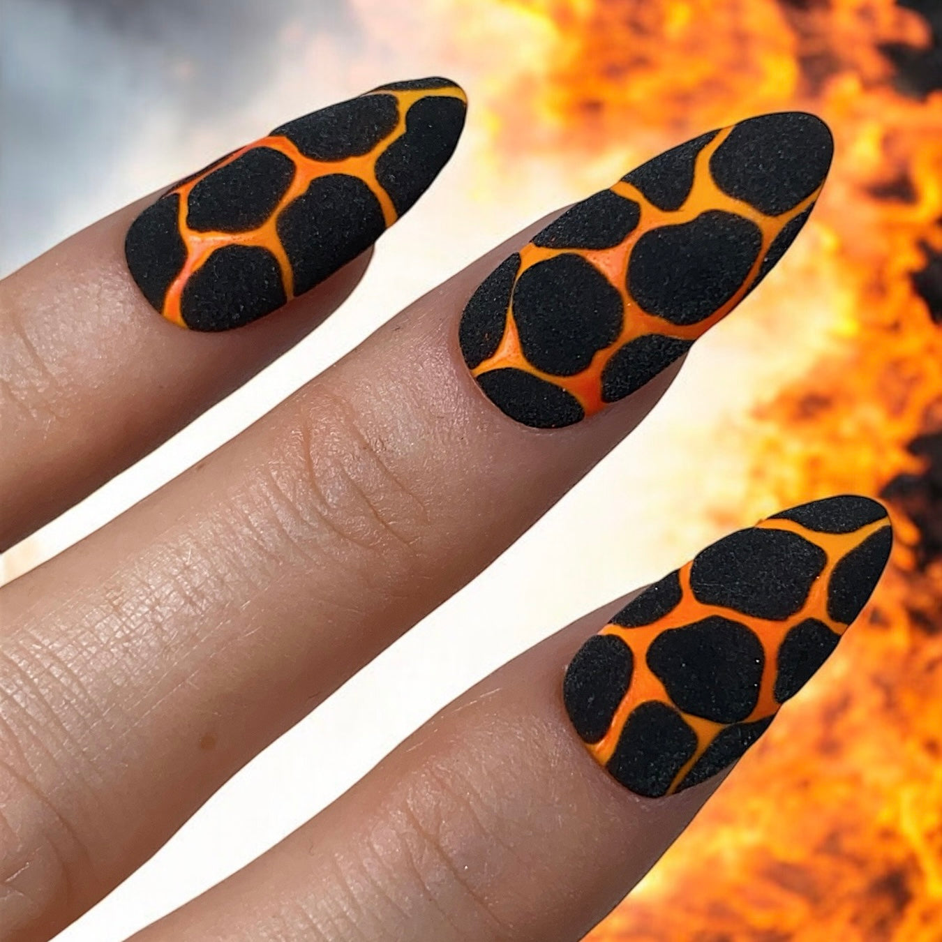 Press-on nails « HOT LAVA »