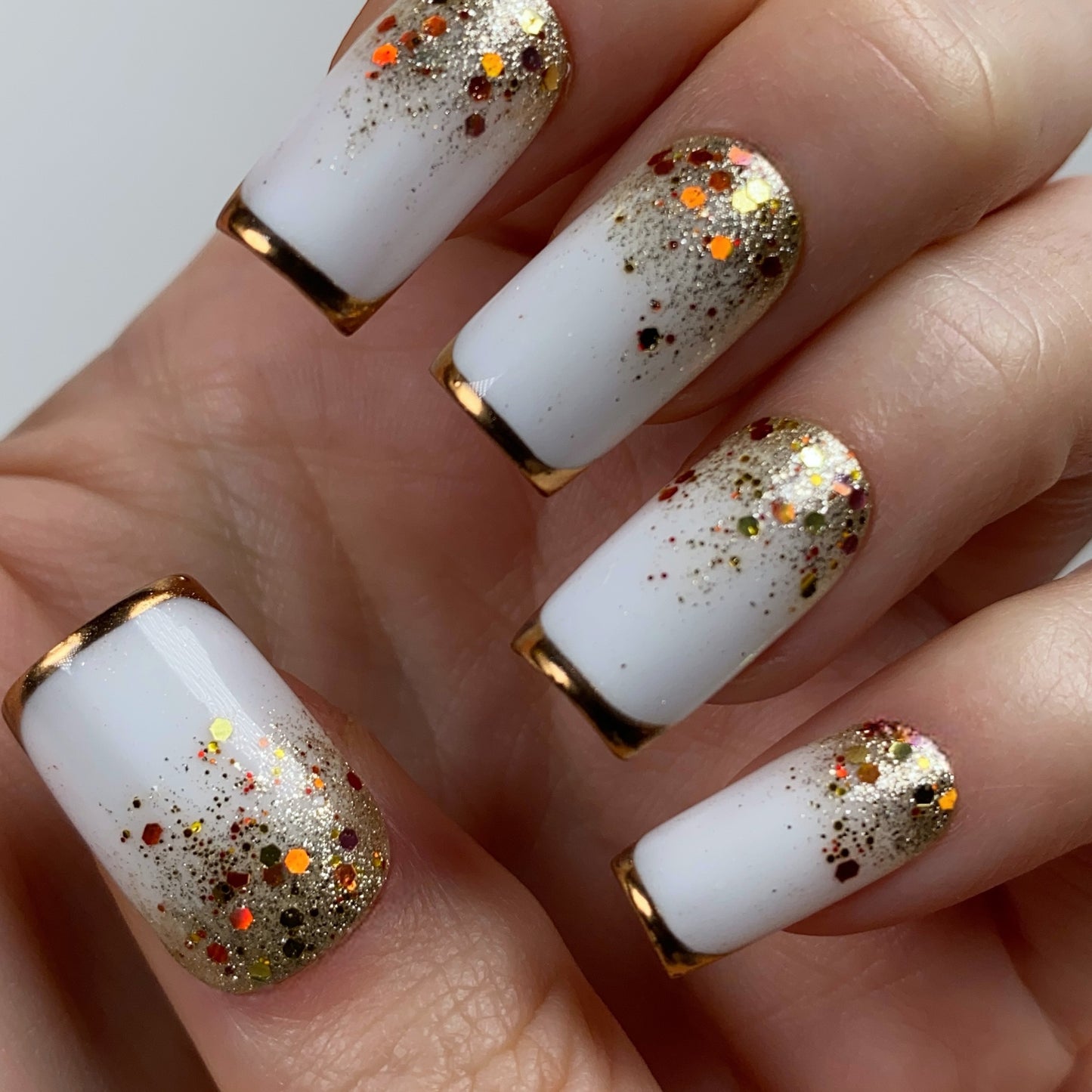 Press-on nails « SNOW GLOW »