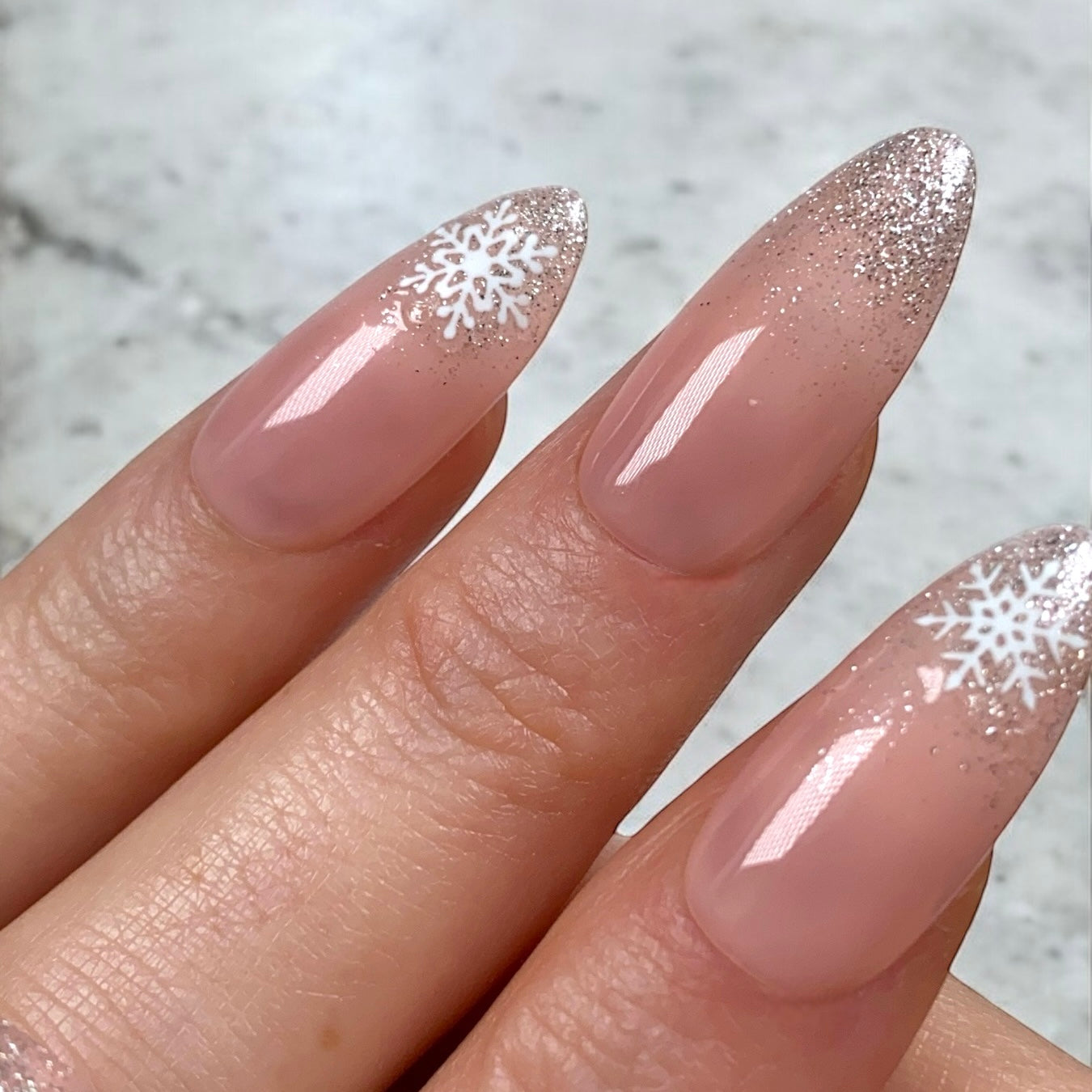 Press-on nails « CUTE FLAKE »