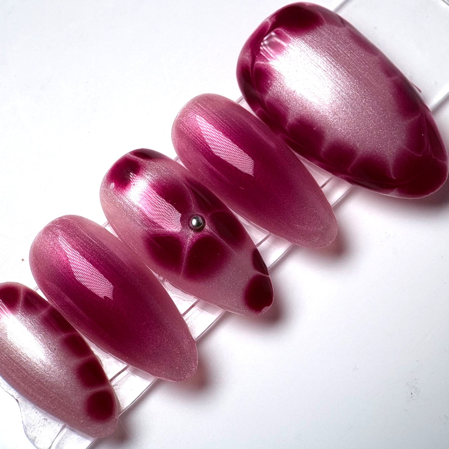 Press-on nails « BLOOMING PLUM »