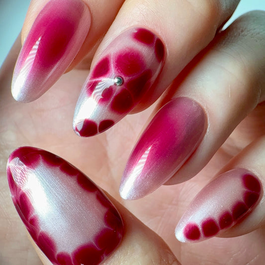 Press-on nails « BLOOMING PLUM »