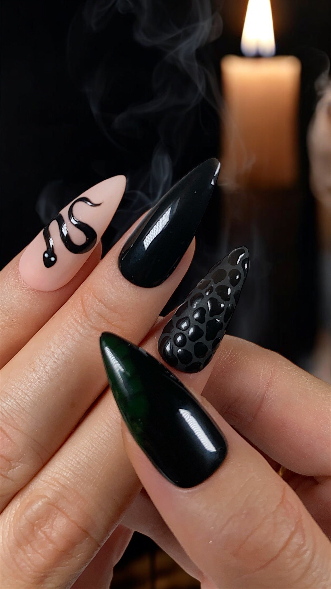 Press-on nails « VENOMOUS SNAKE »