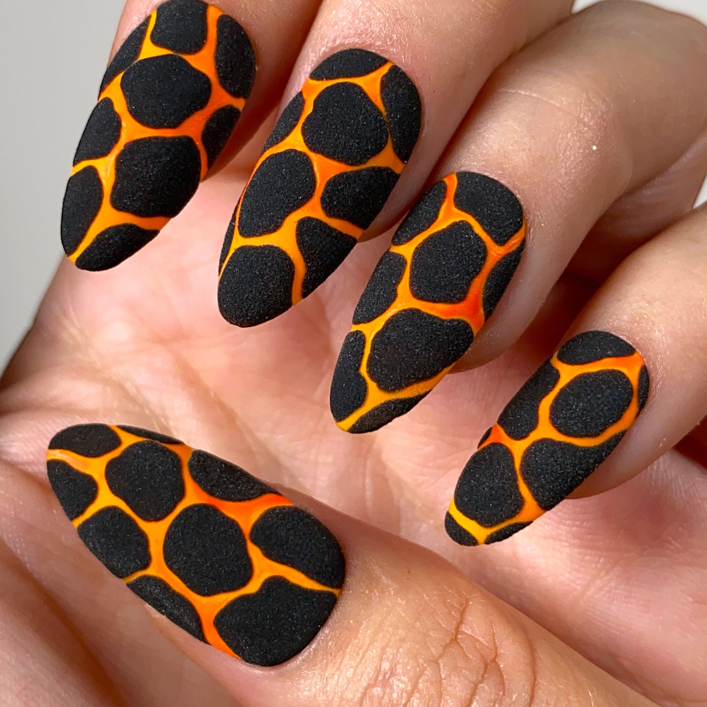 Press-on nails « HOT LAVA »