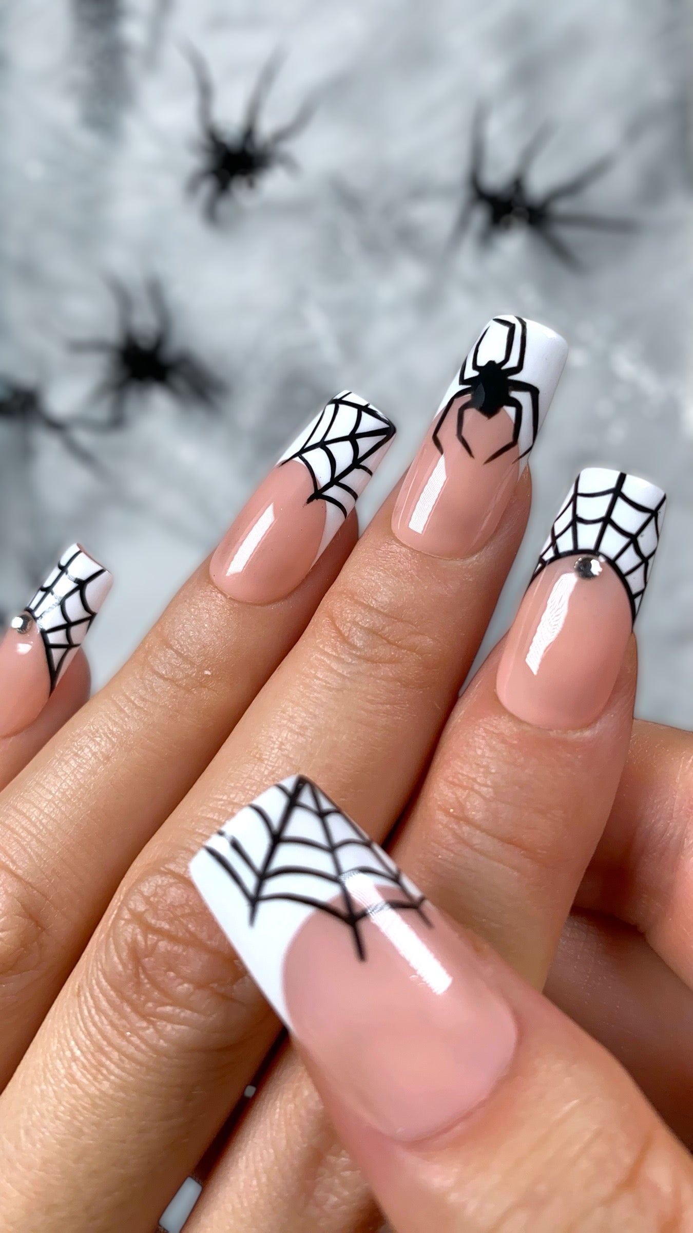 Press-on nails « FRENCH WEB »