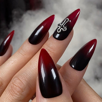 Press-on nails « BURNING VAMPIRE » (avec ou sans croix)