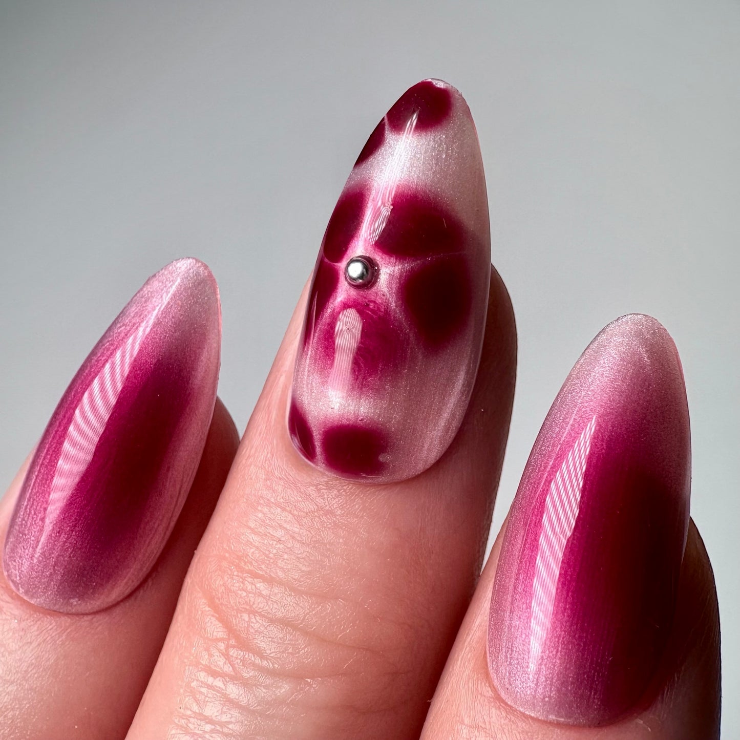 Press-on nails « BLOOMING PLUM »