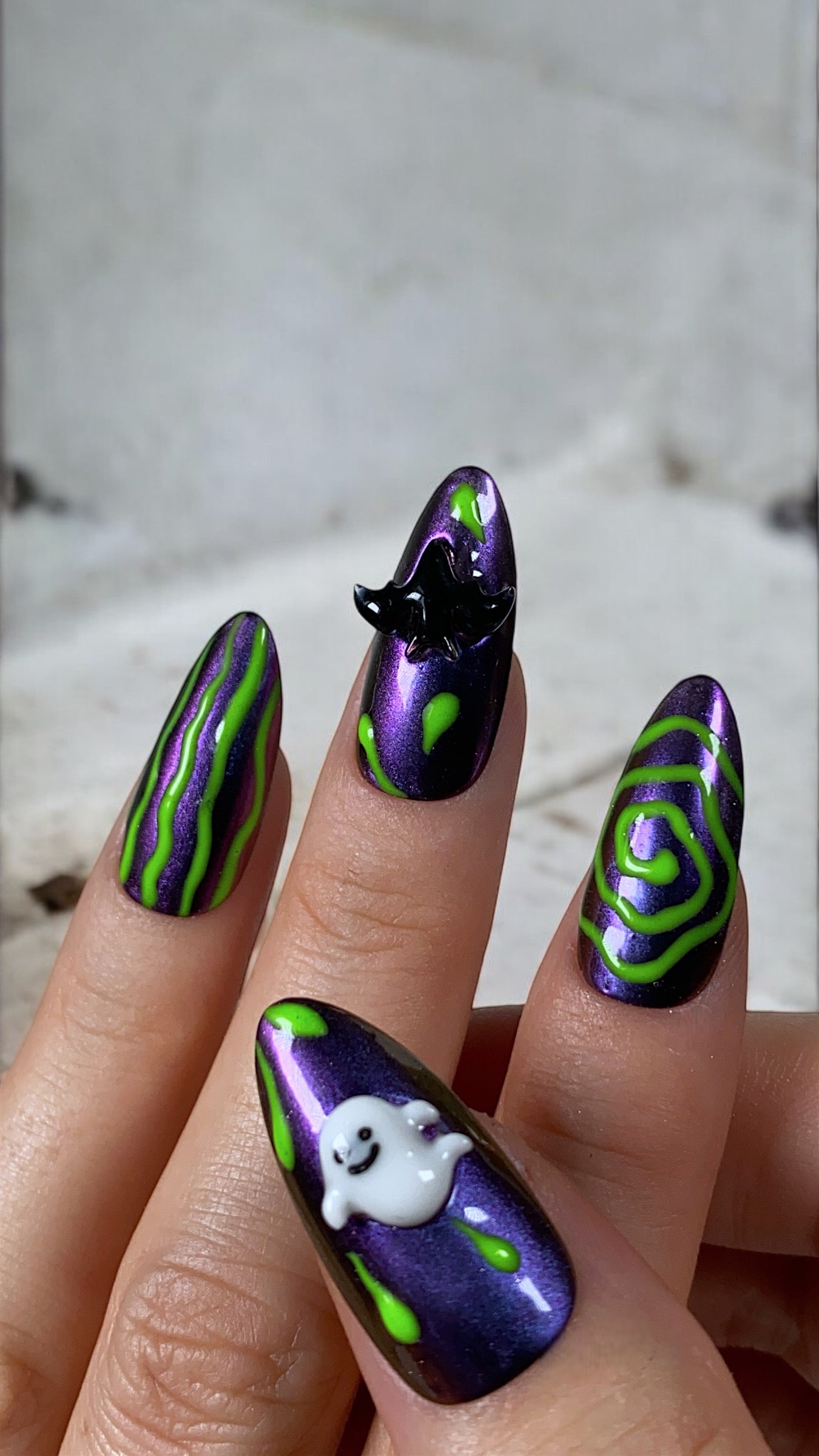 Press-on nails « ACID HALLOWEEN »